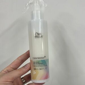 Wella ColorMotion Pre-Color Treatment  surface enhancer